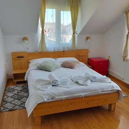 Hotel Casa Popa Gura Humorului Esterno foto