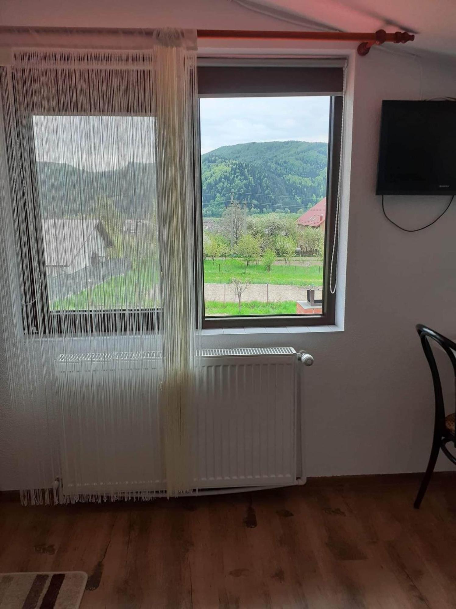 Hotel Casa Popa Gura Humorului Esterno foto